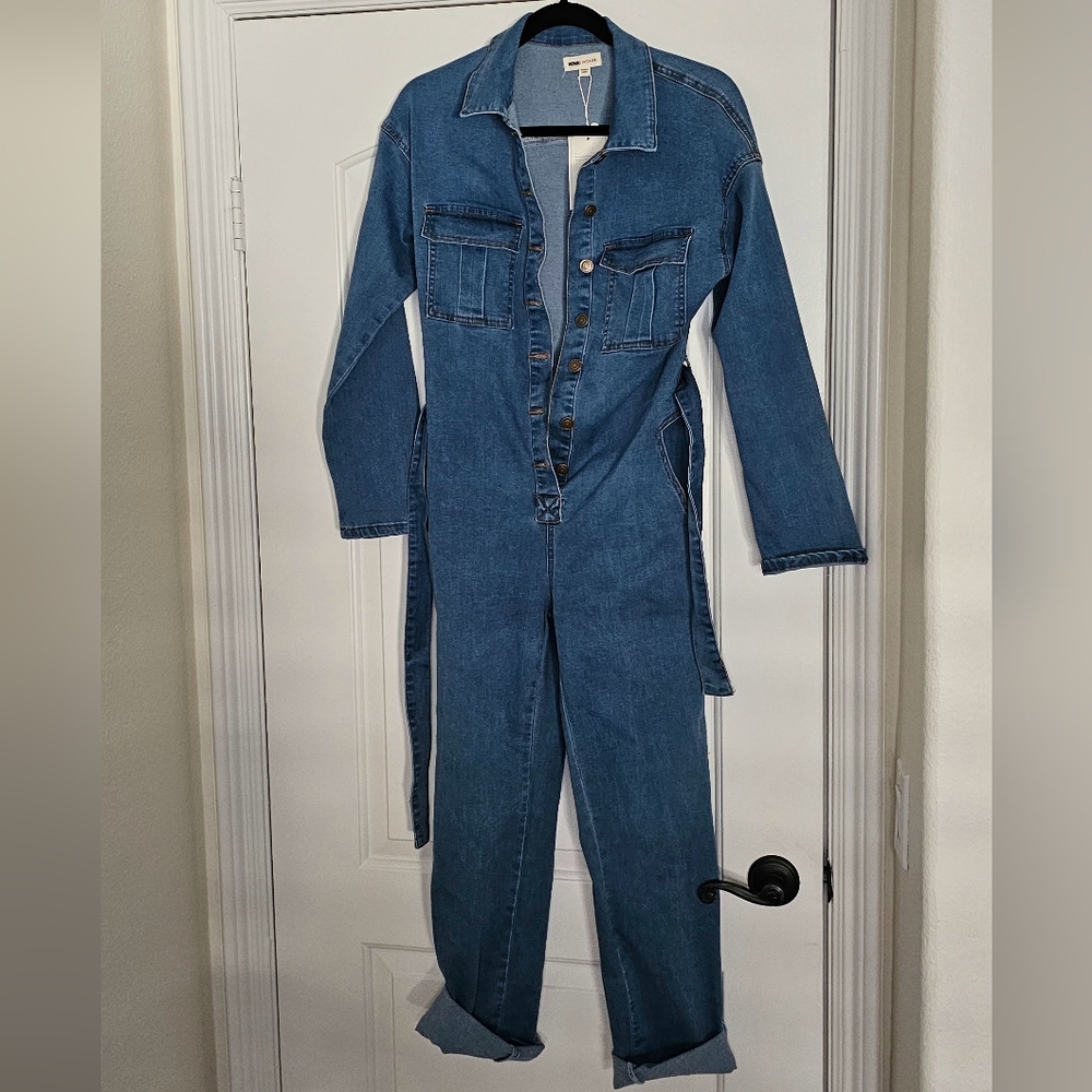 Fashion nova nova vintage jumpsuit size small new with tags NWT